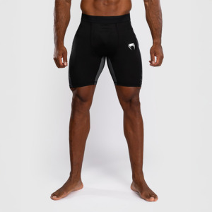 Rapid Vale Tudo Shorts Svart Gr Vit