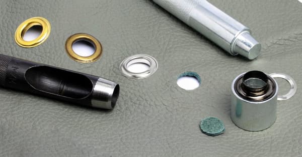 Öljetter i rostfritt stål 12 mm 50 set SILVER